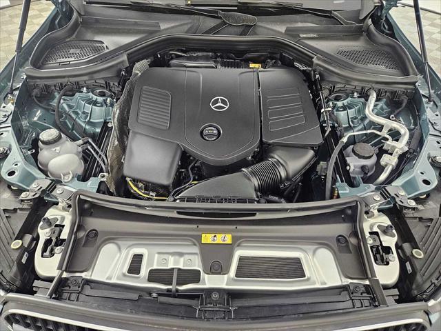 new 2025 Mercedes-Benz GLC 300 car, priced at $59,900