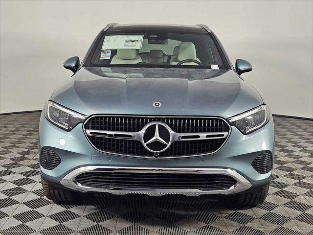 new 2025 Mercedes-Benz GLC 300 car, priced at $59,085