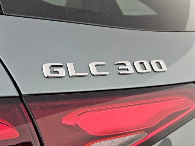 new 2025 Mercedes-Benz GLC 300 car, priced at $59,085