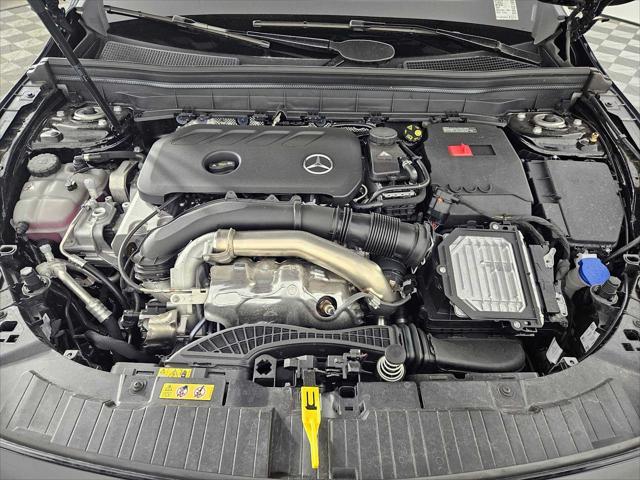 new 2025 Mercedes-Benz GLB 250 car, priced at $53,685