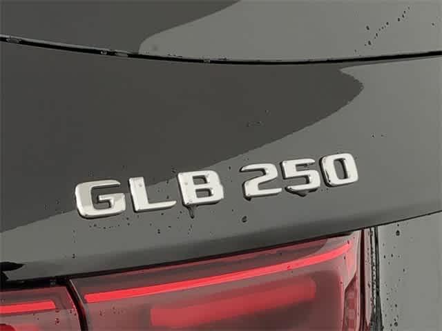 new 2025 Mercedes-Benz GLB 250 car, priced at $52,895