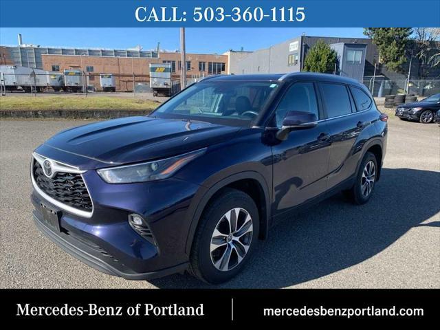 used 2023 Toyota Highlander car, priced at $38,998