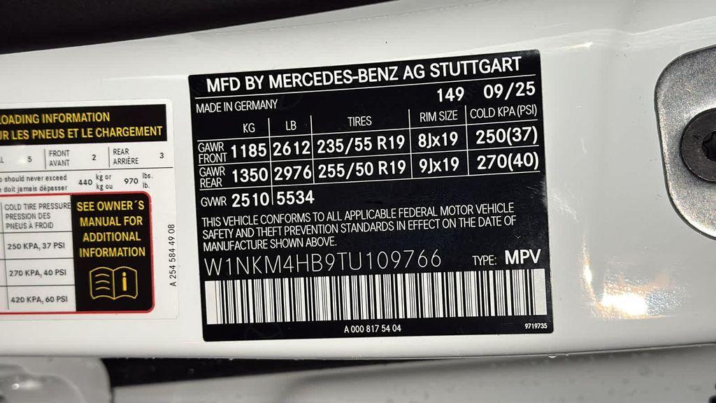 new 2026 Mercedes-Benz GLC 300 car, priced at $60,585