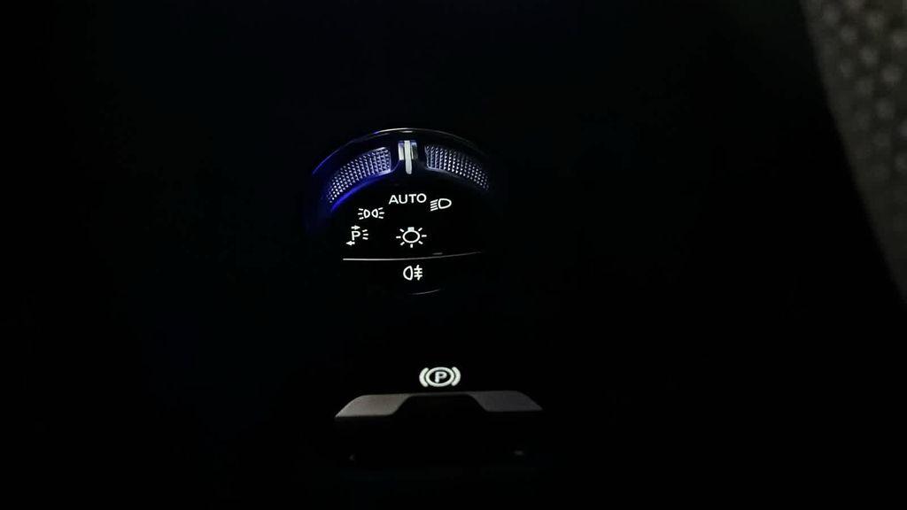 new 2026 Mercedes-Benz GLC 300 car, priced at $60,585