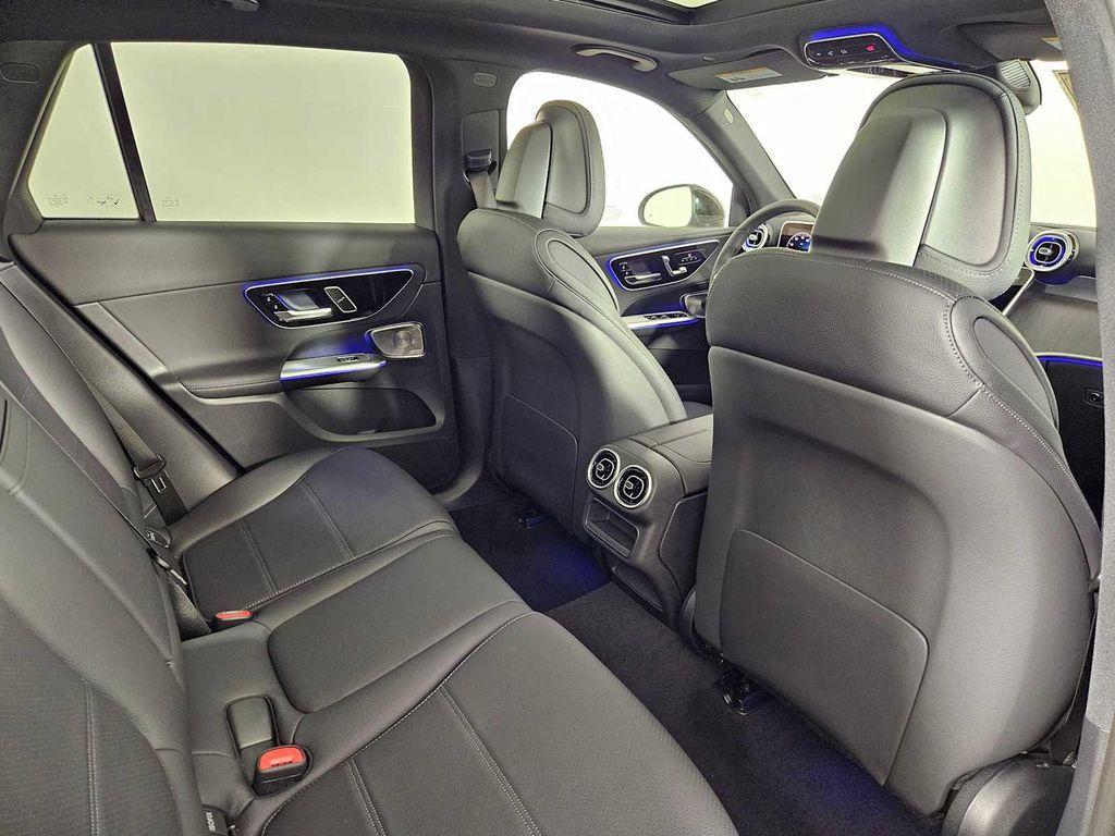 new 2025 Mercedes-Benz GLC 300 car, priced at $58,585