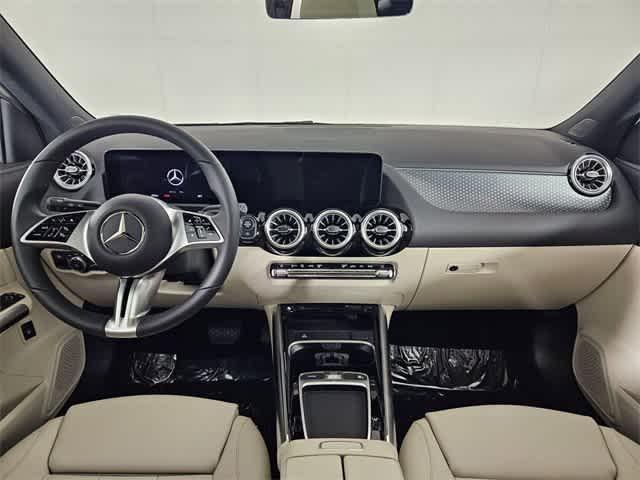 used 2025 Mercedes-Benz GLA 250 car, priced at $42,998