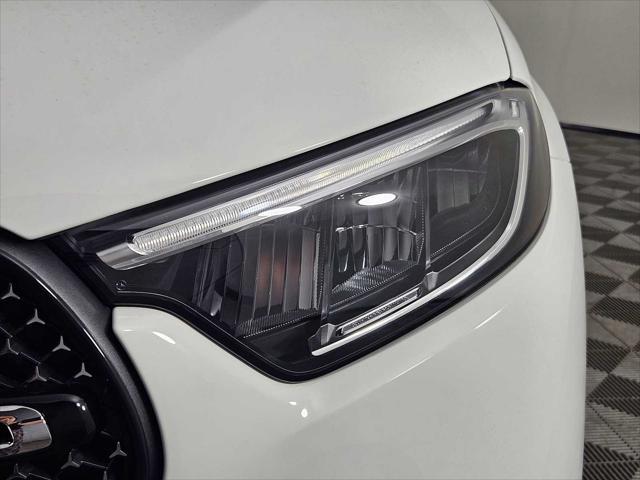 new 2025 Mercedes-Benz GLC 300 car, priced at $67,575