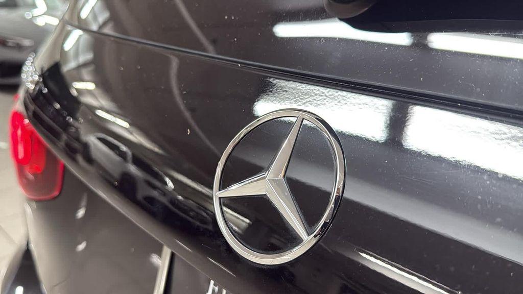 used 2021 Mercedes-Benz GLB 250 car, priced at $24,990