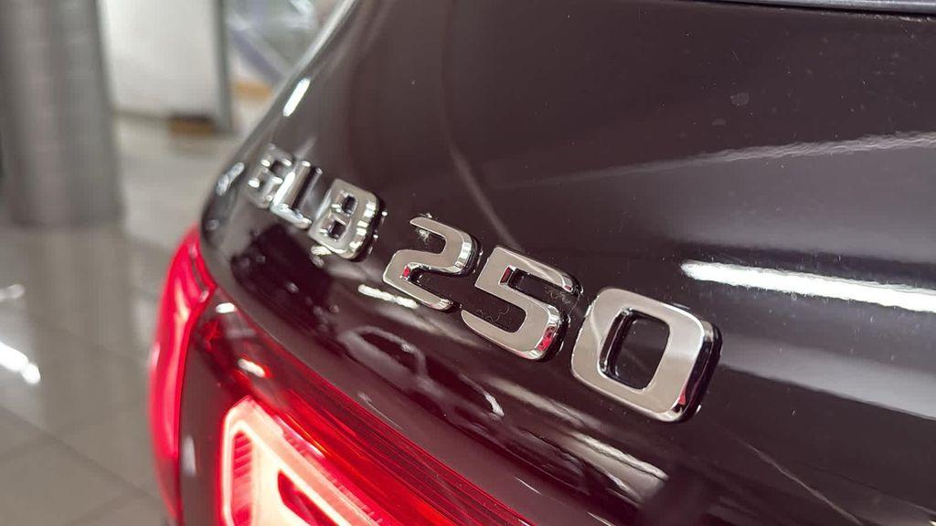used 2021 Mercedes-Benz GLB 250 car, priced at $24,990