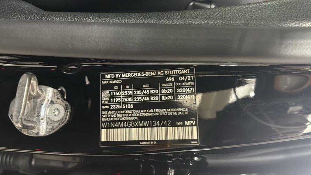 used 2021 Mercedes-Benz GLB 250 car, priced at $24,990