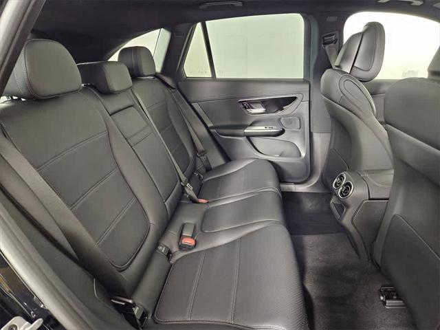 used 2025 Mercedes-Benz GLC 300 car
