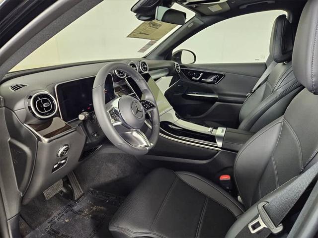 used 2025 Mercedes-Benz GLC 300 car