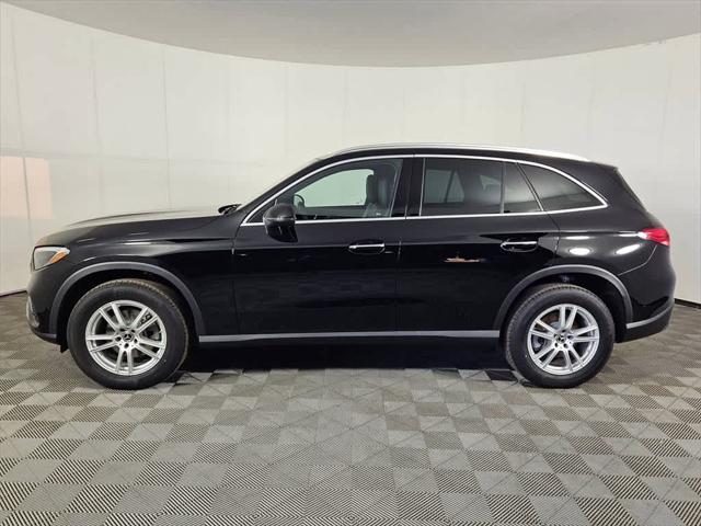 used 2025 Mercedes-Benz GLC 300 car