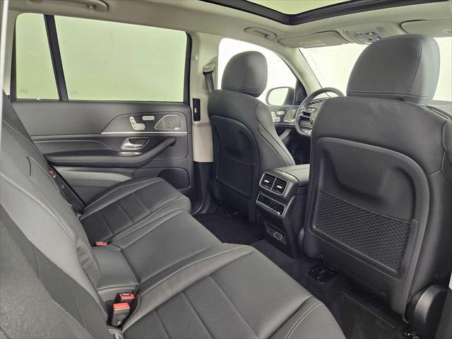 new 2025 Mercedes-Benz GLS 450 car, priced at $98,095