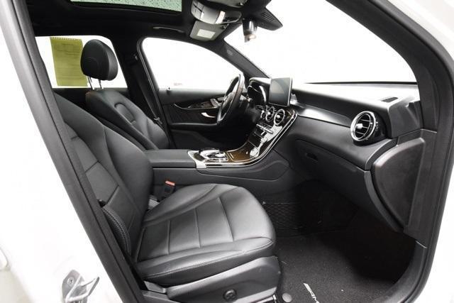 used 2019 Mercedes-Benz GLC 300 car