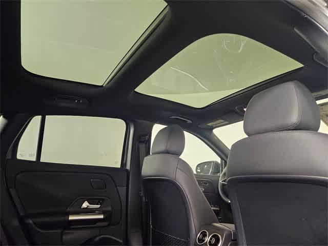 used 2025 Mercedes-Benz GLA 250 car, priced at $43,151