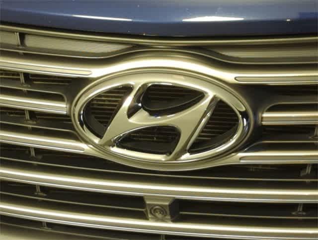 used 2018 Hyundai Santa Fe car, priced at $26,998
