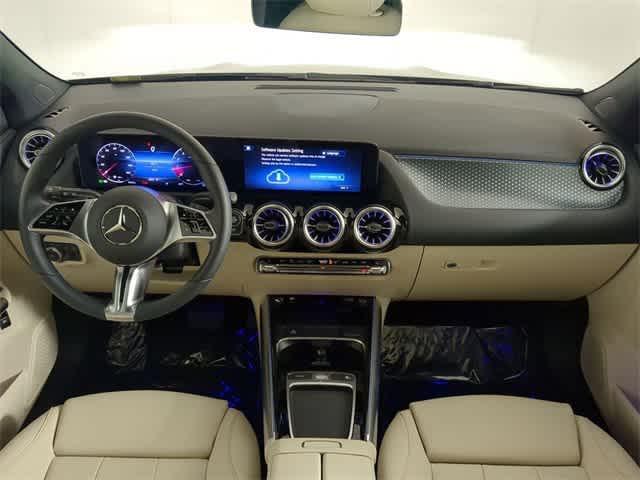 used 2025 Mercedes-Benz GLA 250 car, priced at $42,998