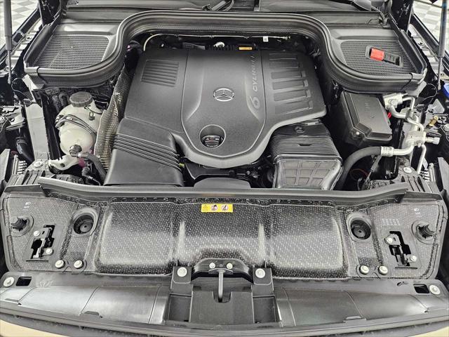 new 2025 Mercedes-Benz GLS 450 car, priced at $102,730
