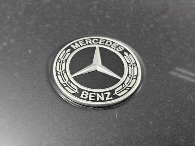 new 2025 Mercedes-Benz GLC 300 car, priced at $60,585