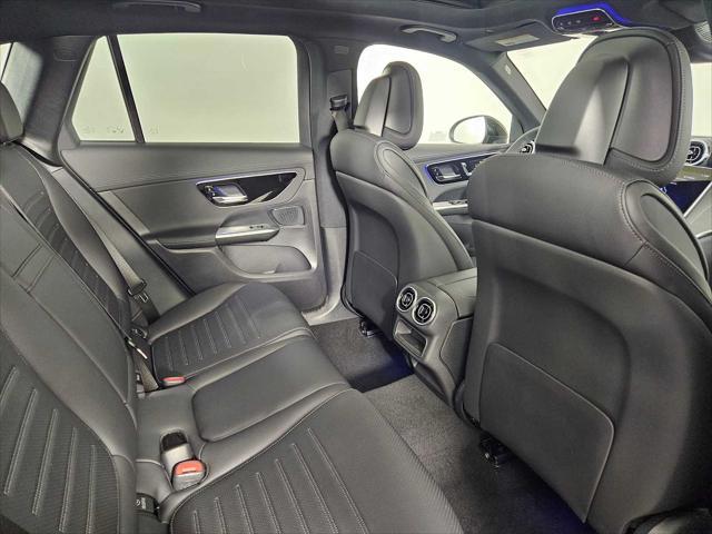 new 2025 Mercedes-Benz GLC 300 car, priced at $60,585