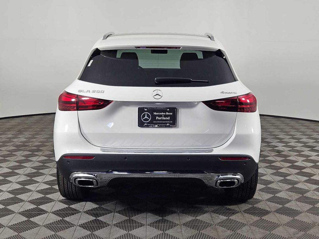 used 2025 Mercedes-Benz GLA 250 car, priced at $40,998