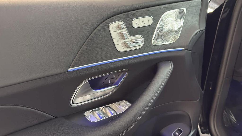 new 2026 Mercedes-Benz GLS 450 car, priced at $93,615