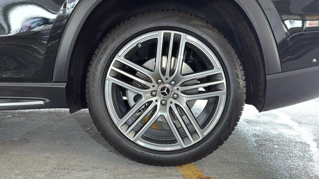 new 2026 Mercedes-Benz GLS 450 car, priced at $93,615