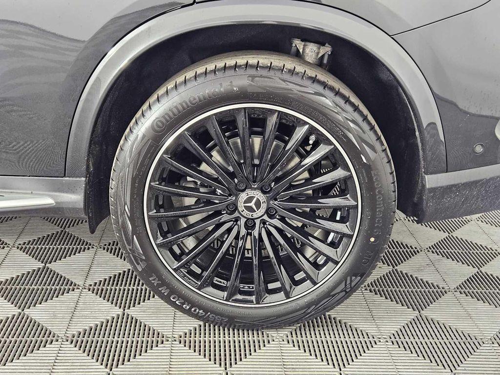 new 2025 Mercedes-Benz GLC 300 car, priced at $58,847