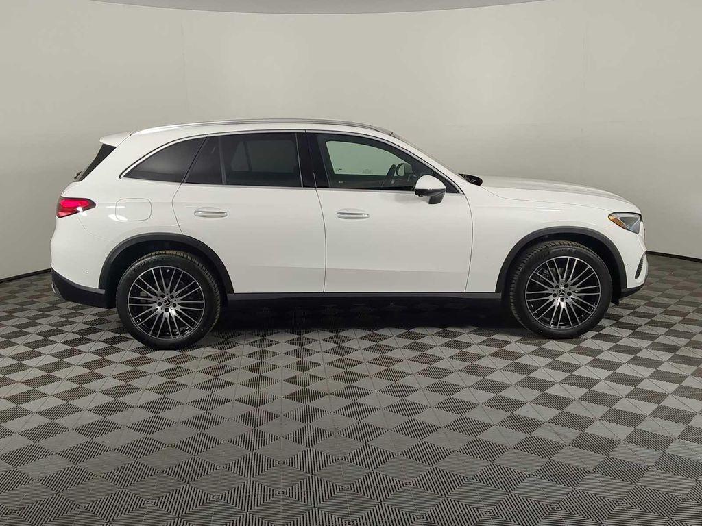 new 2026 Mercedes-Benz GLC 300 car, priced at $58,925