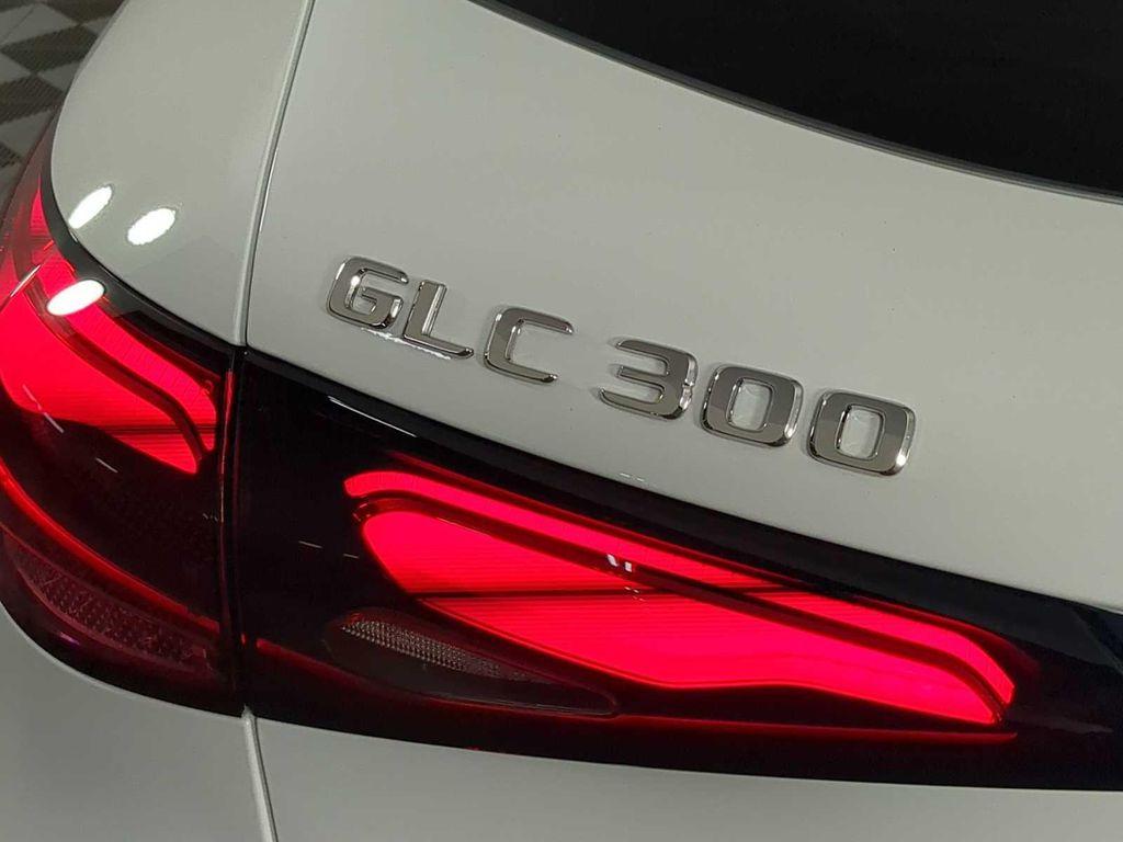 new 2026 Mercedes-Benz GLC 300 car, priced at $58,925