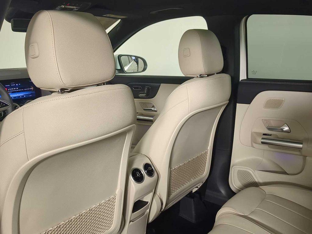 new 2026 Mercedes-Benz GLA 250 car, priced at $49,790