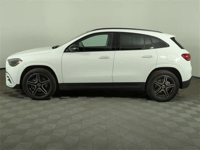 used 2025 Mercedes-Benz GLA 250 car, priced at $42,998