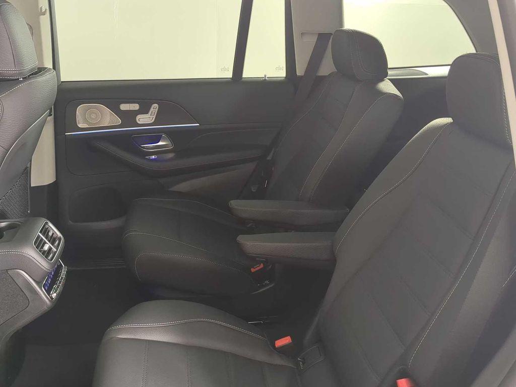 new 2026 Mercedes-Benz GLS 450 car, priced at $105,320
