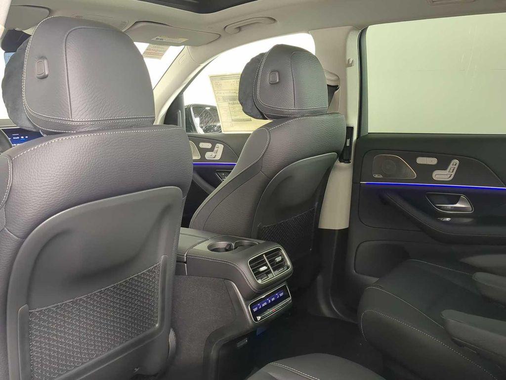 new 2026 Mercedes-Benz GLS 450 car, priced at $105,320