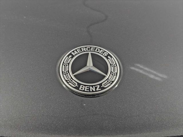 new 2025 Mercedes-Benz GLC 300 car, priced at $67,675