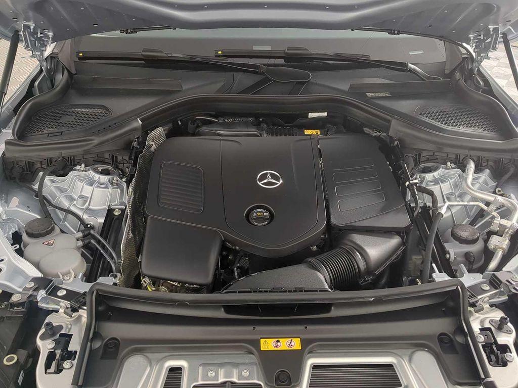 new 2026 Mercedes-Benz GLC 300 car, priced at $63,975