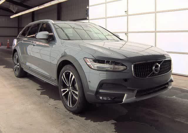 used 2018 Volvo V90 Cross Country car, priced at $35,998