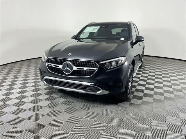 new 2024 Mercedes-Benz GLC 300 car, priced at $58,685