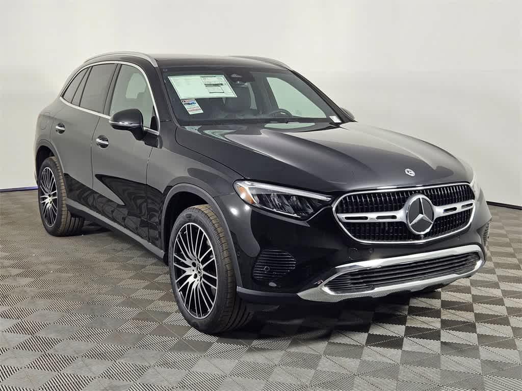 used 2025 Mercedes-Benz GLC 300 car