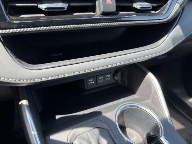 used 2022 Toyota Highlander car, priced at $41,415