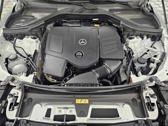 new 2025 Mercedes-Benz GLC 300 car, priced at $59,615