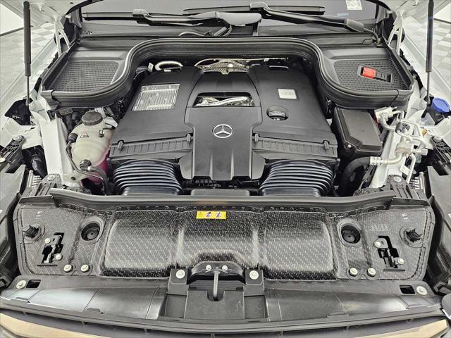 new 2025 Mercedes-Benz GLS 580 car, priced at $127,310