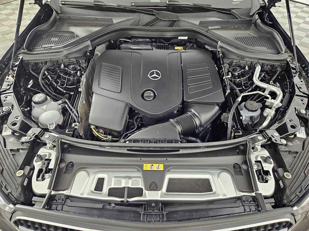 new 2025 Mercedes-Benz GLC 300 car, priced at $54,418