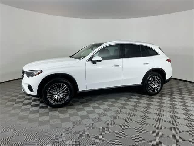 new 2024 Mercedes-Benz GLC 300 car, priced at $53,915