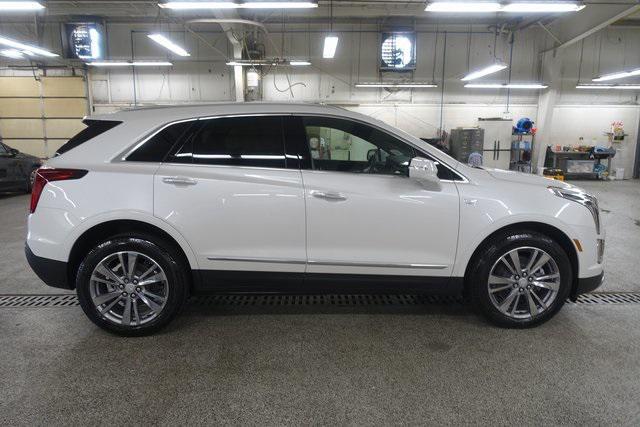 new 2025 Cadillac XT5 car, priced at $55,315