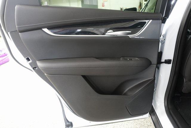 new 2025 Cadillac XT5 car, priced at $55,315