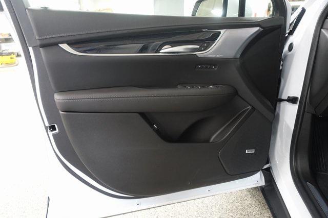 new 2025 Cadillac XT5 car, priced at $55,315
