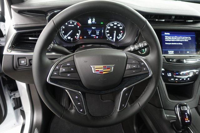 new 2025 Cadillac XT5 car, priced at $55,315