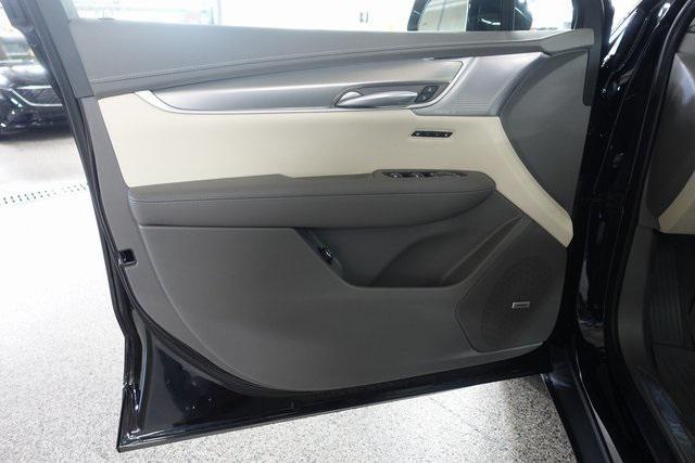 new 2025 Cadillac XT5 car, priced at $58,565